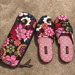 Vera Bradley slippers sz L (9-10) Mod Floral Pink